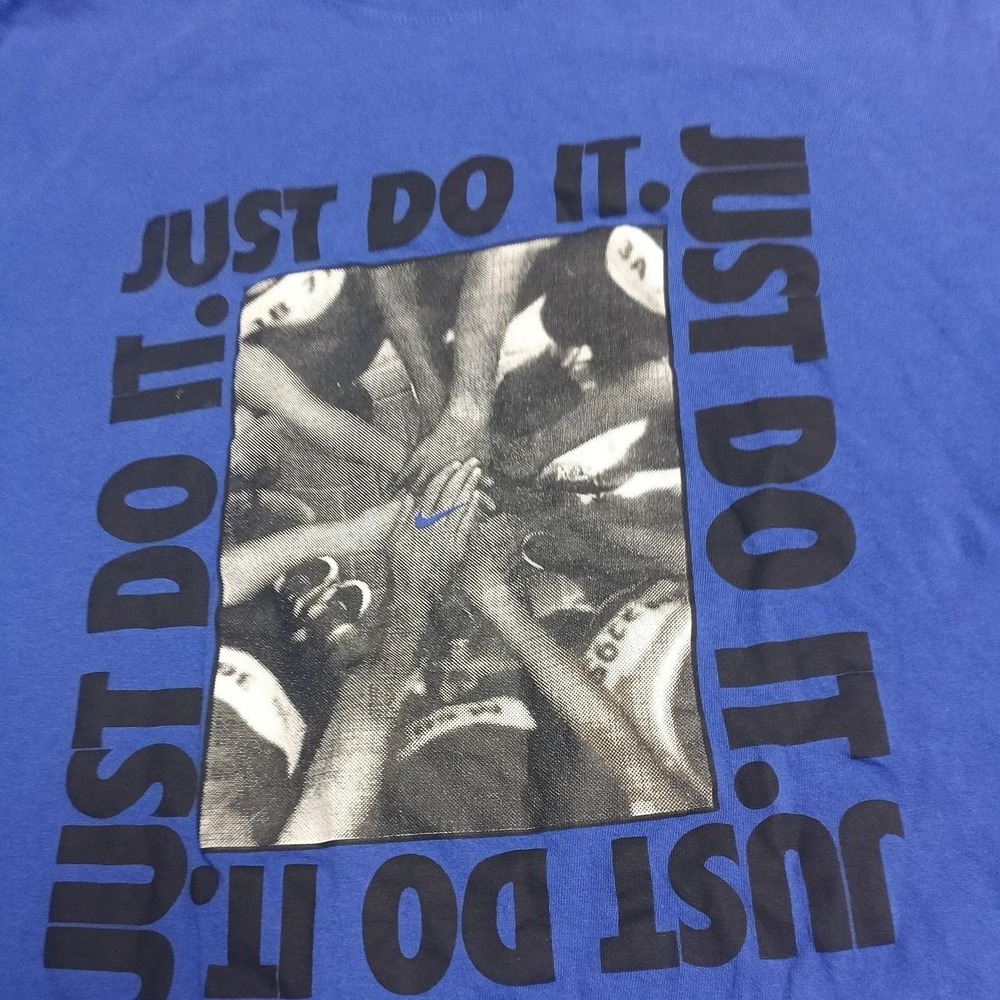 Nike tee shirt
